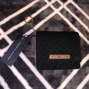 NWT Tommy Hilfiger Wallet